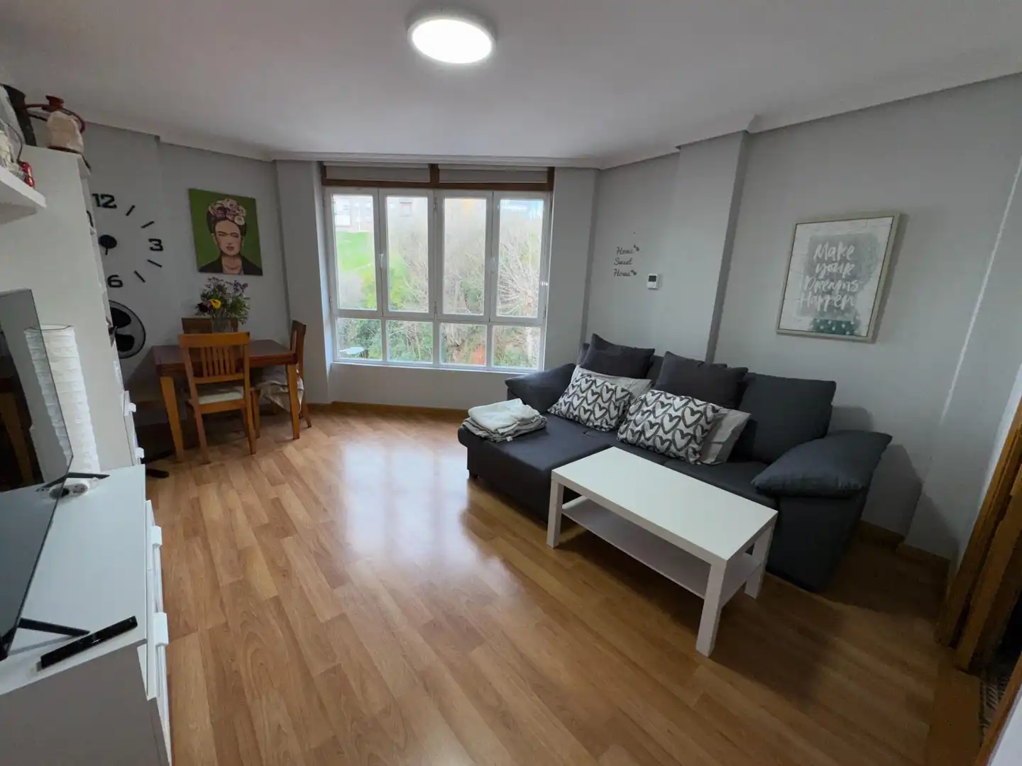 Sala d'estar de Apartament en venda en Ponferrada amb Calefacció, Terrassa i Traster