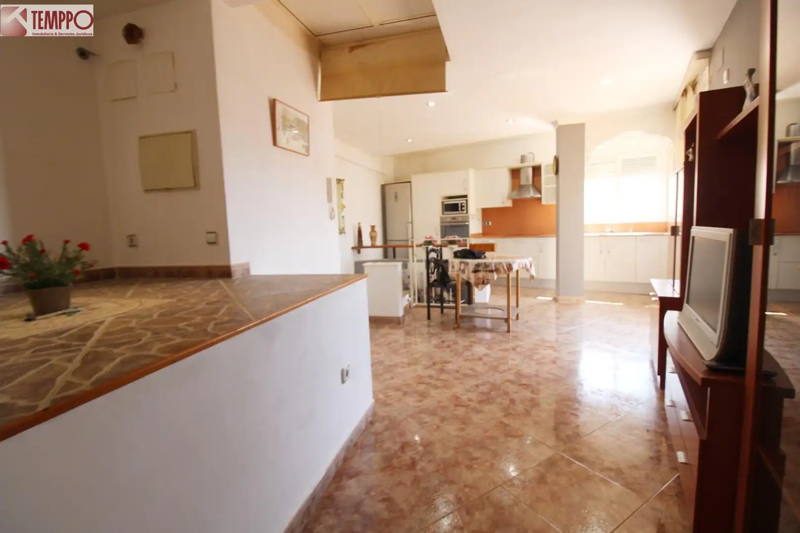 Küche von Dachboden zum Verkauf in El Vendrell mit Klimaanlage, Heizung und Terrasse
