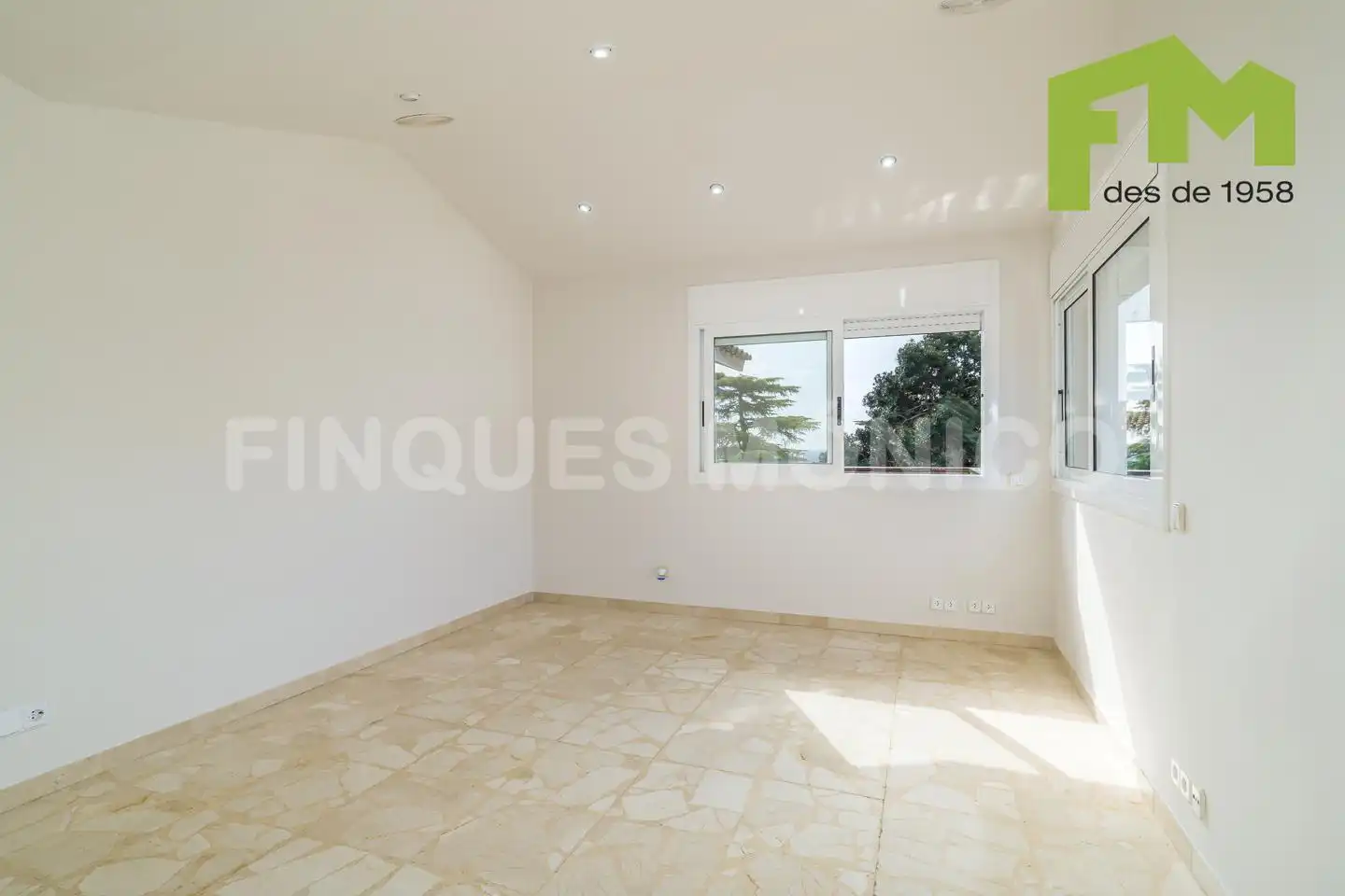 Habitación de Casa o chalet en venta en El Masnou con Calefacción, Jardín privado y Terraza