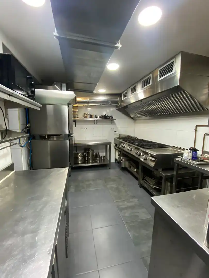 Kitchen of Commercial properties for rent in Madrid  with Air Conditioner