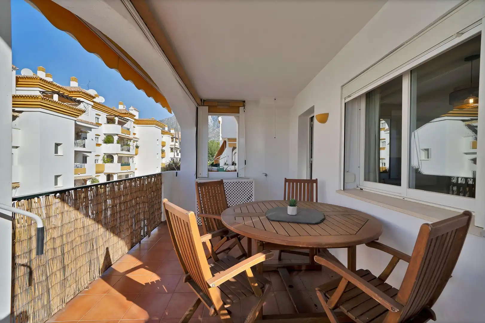 Terraza de Apartamento en venta en Marbella con Aire acondicionado, Calefacción y Jardín privado