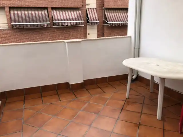 Penthouse zur Miete in Levante