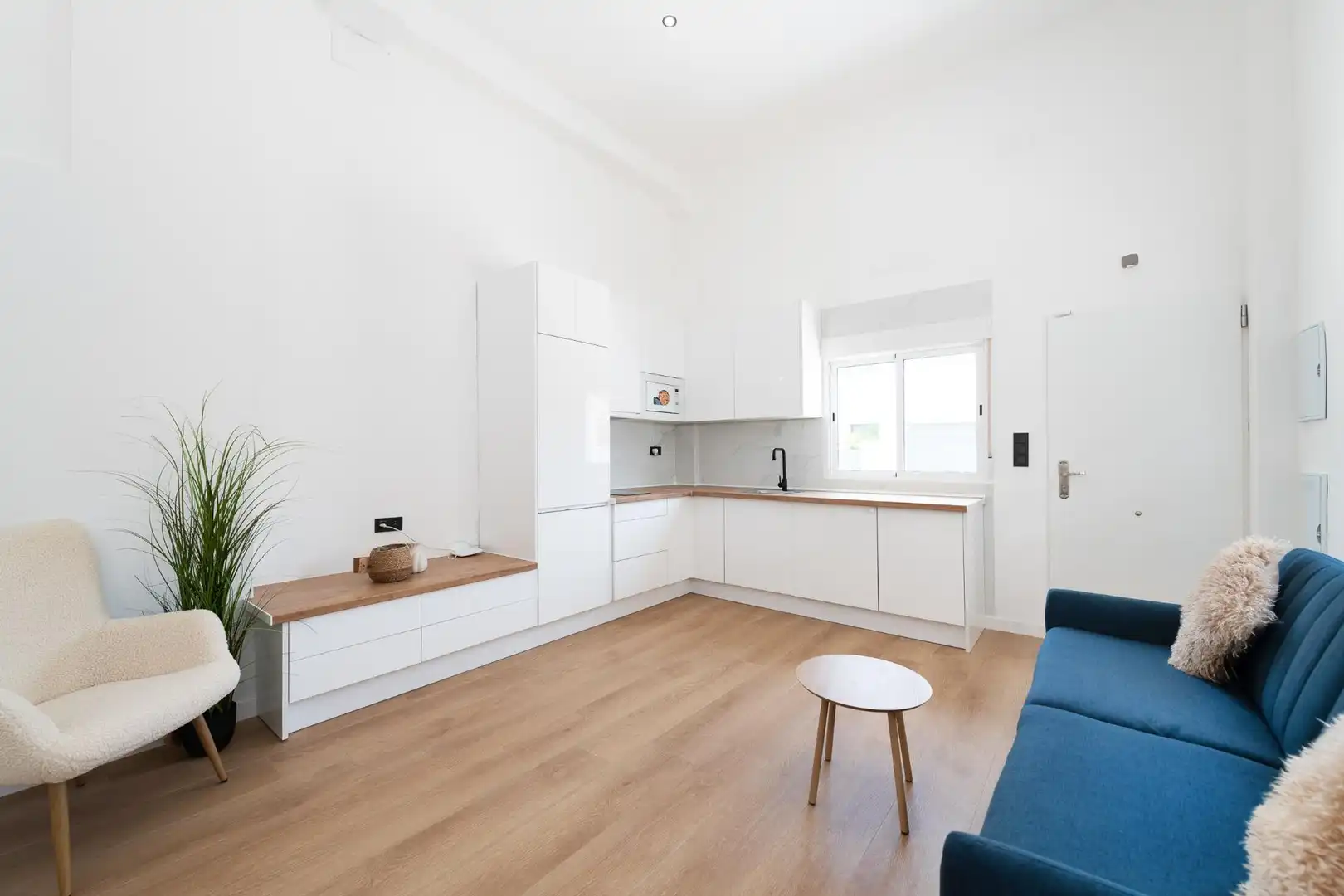 Kitchen of Flat for sale in Málaga  with Furnished
