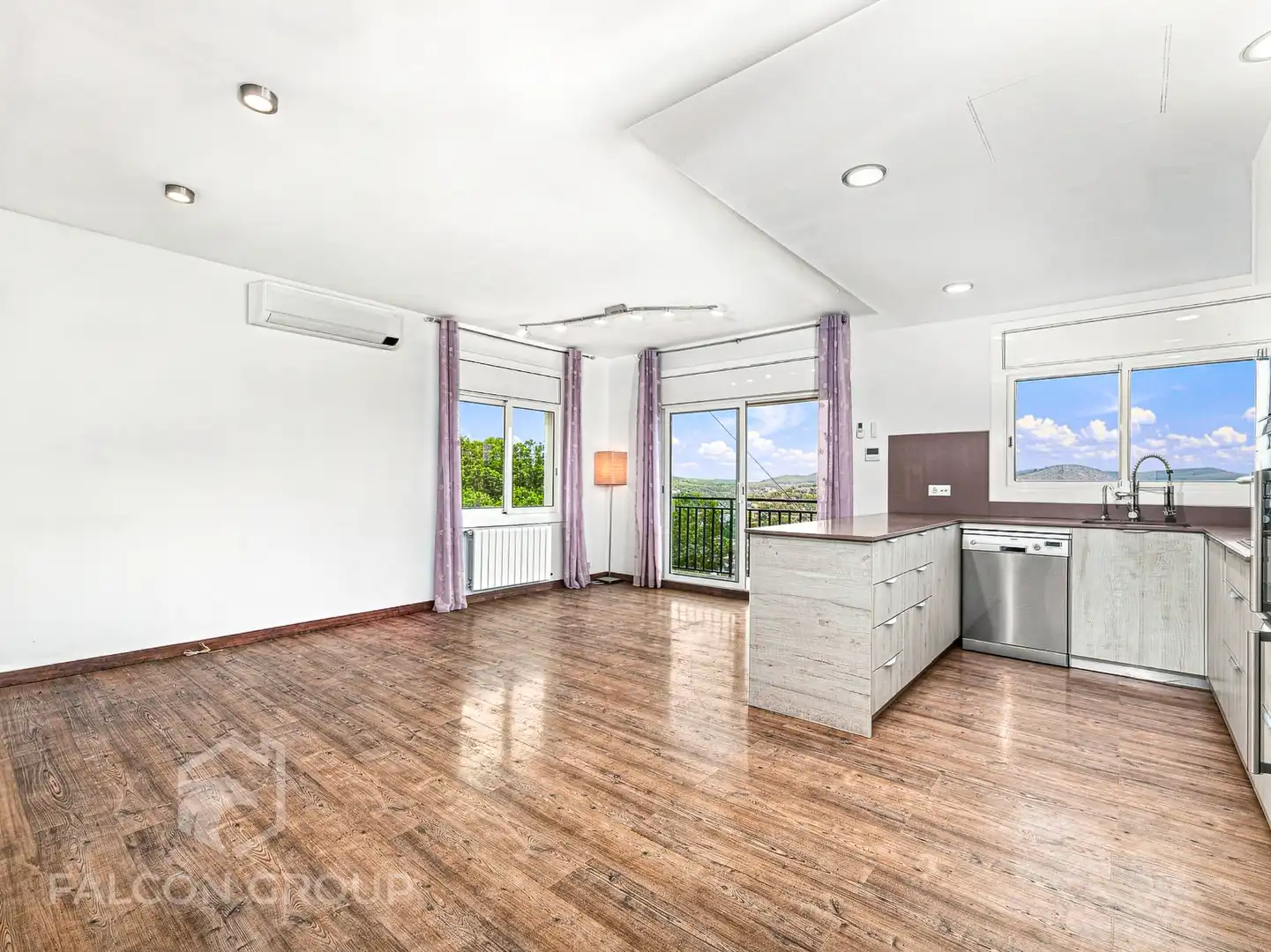 Living room of Houses for sale in Canyelles  with Air Conditioner, Heating and Private garden
