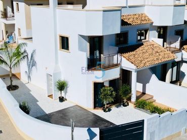 Flat with pool for sale in Cox