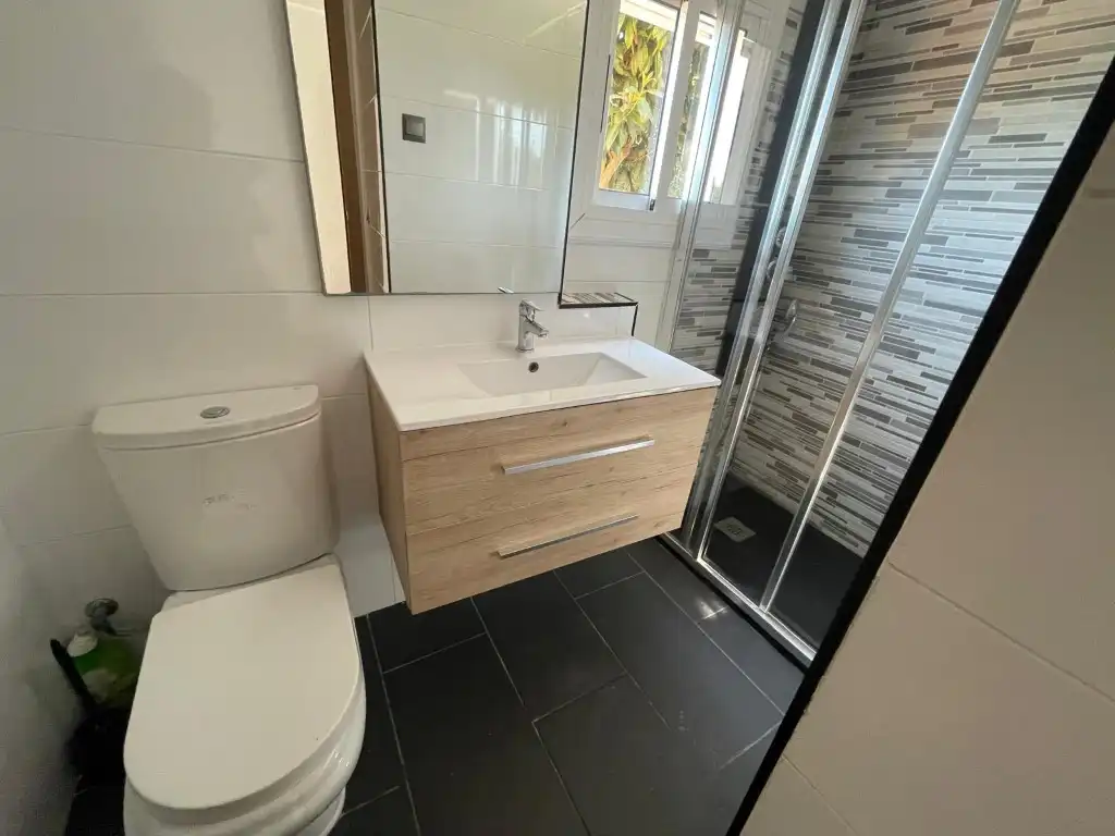 Bathroom of Houses for rent in Rubí