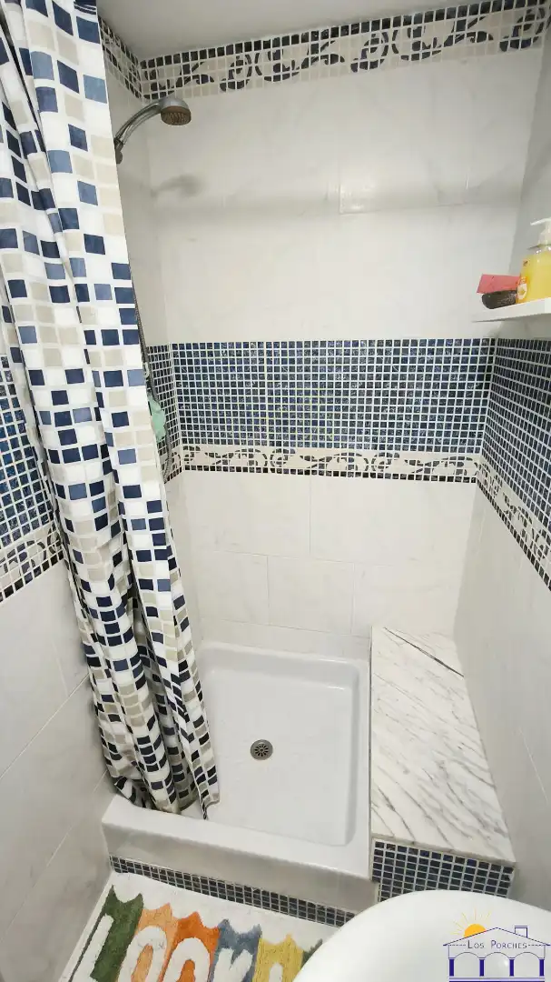 Baño de Apartamento en venta en Benalmádena con Aire acondicionado, Calefacción y Terraza