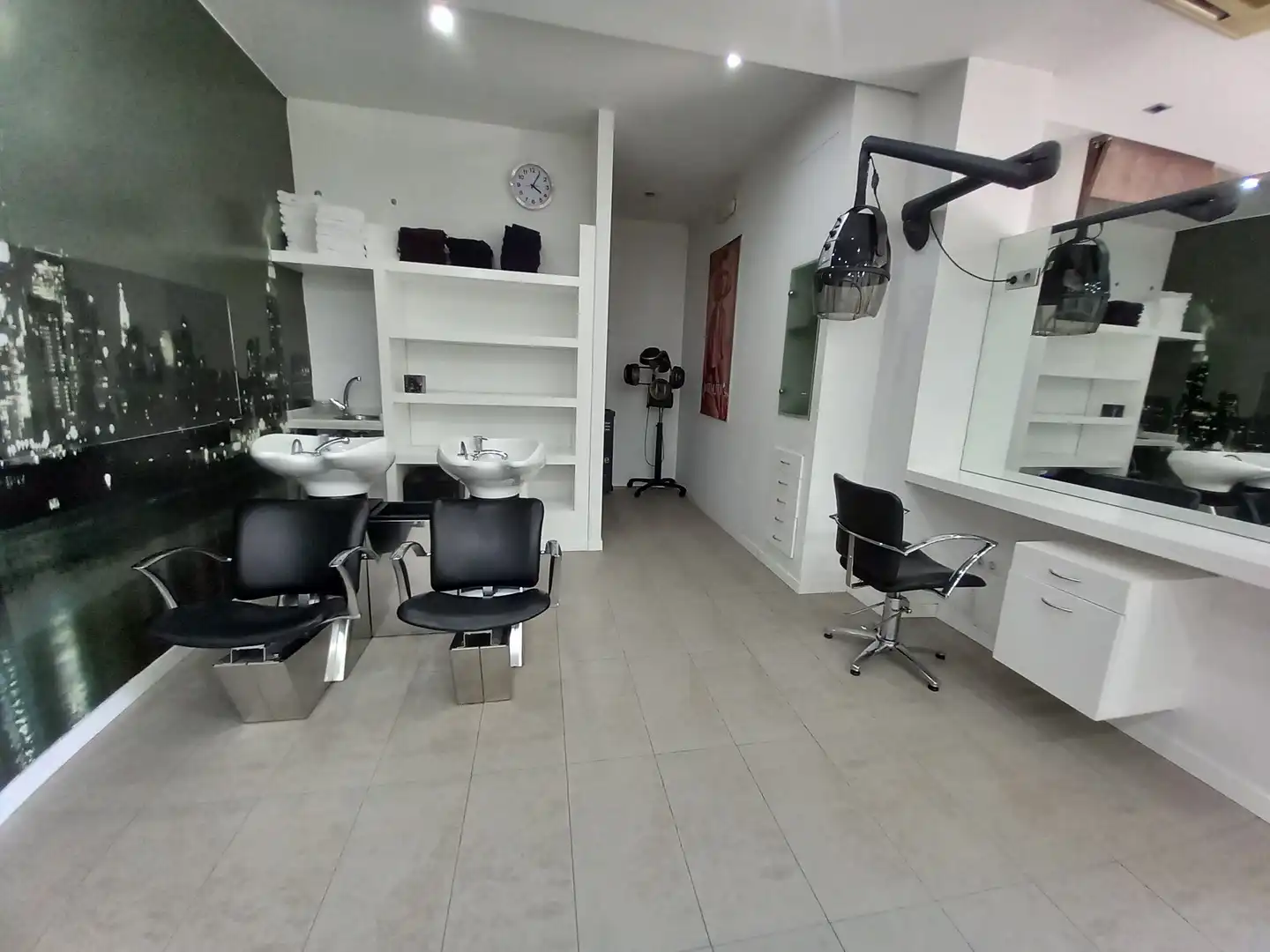 Commercial properties for sale in Ribeira  with Air Conditioner and Furnished