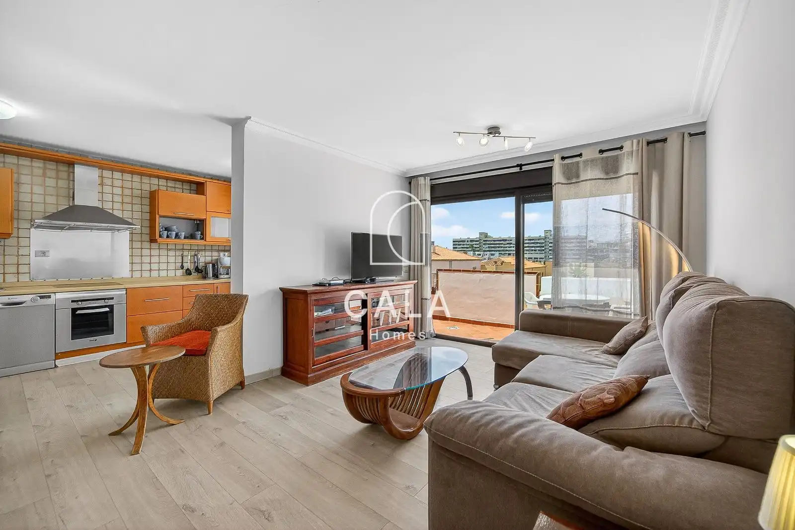 Außenansicht von Maisonette zum Verkauf in Adeje mit Terrasse, Schwimmbad und Möbliert