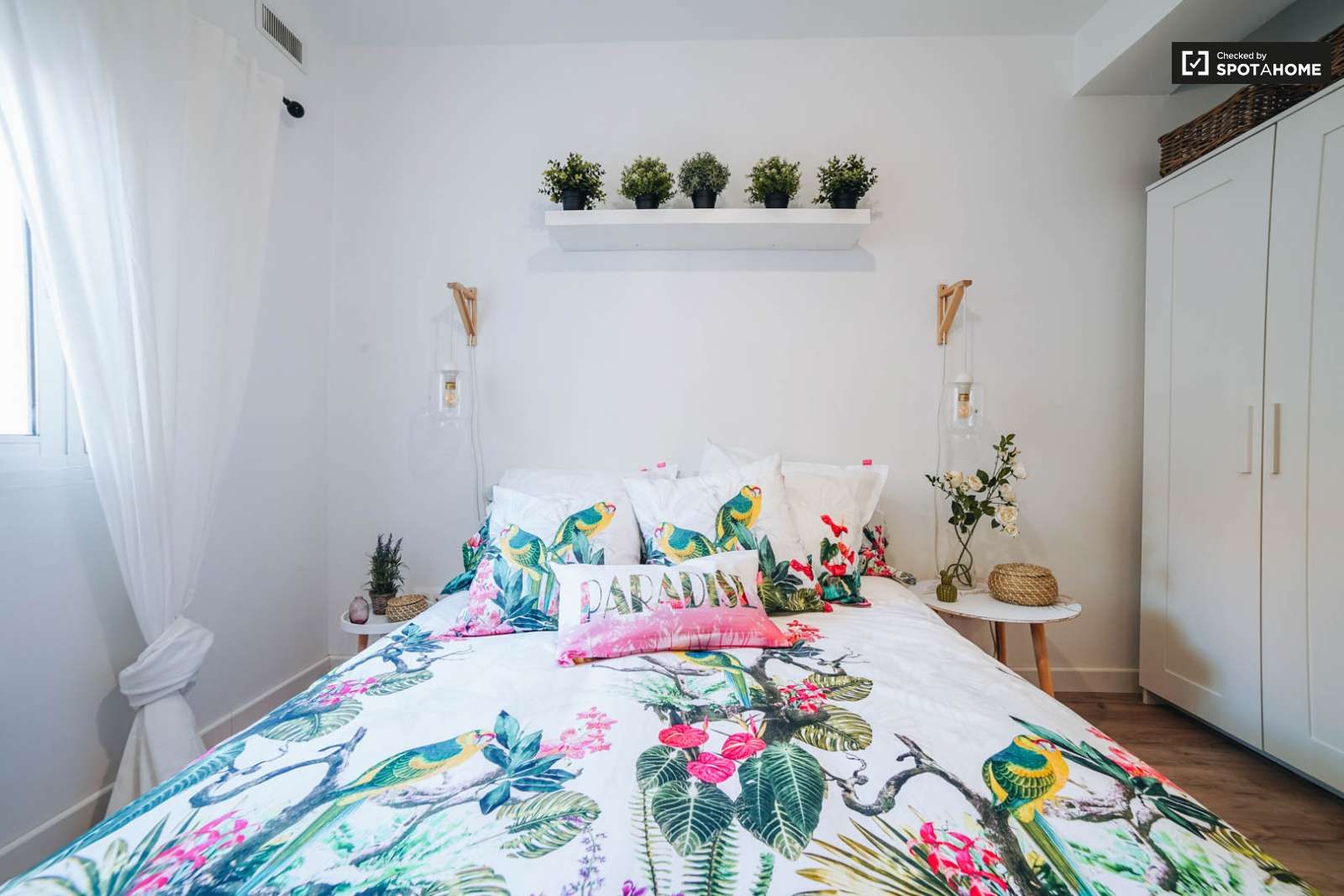 Bedroom of Flat to share in  Madrid Capital  with Air Conditioner, Heating and Terrace