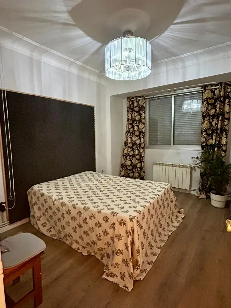 Schlafzimmer von Wohnung zur Miete in Zaragoza mit Heizung, Parkett und Möbliert