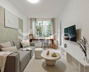 Sala d'estar de Apartament de lloguer en  Barcelona Capital amb Aire condicionat, Calefacció i Moblat