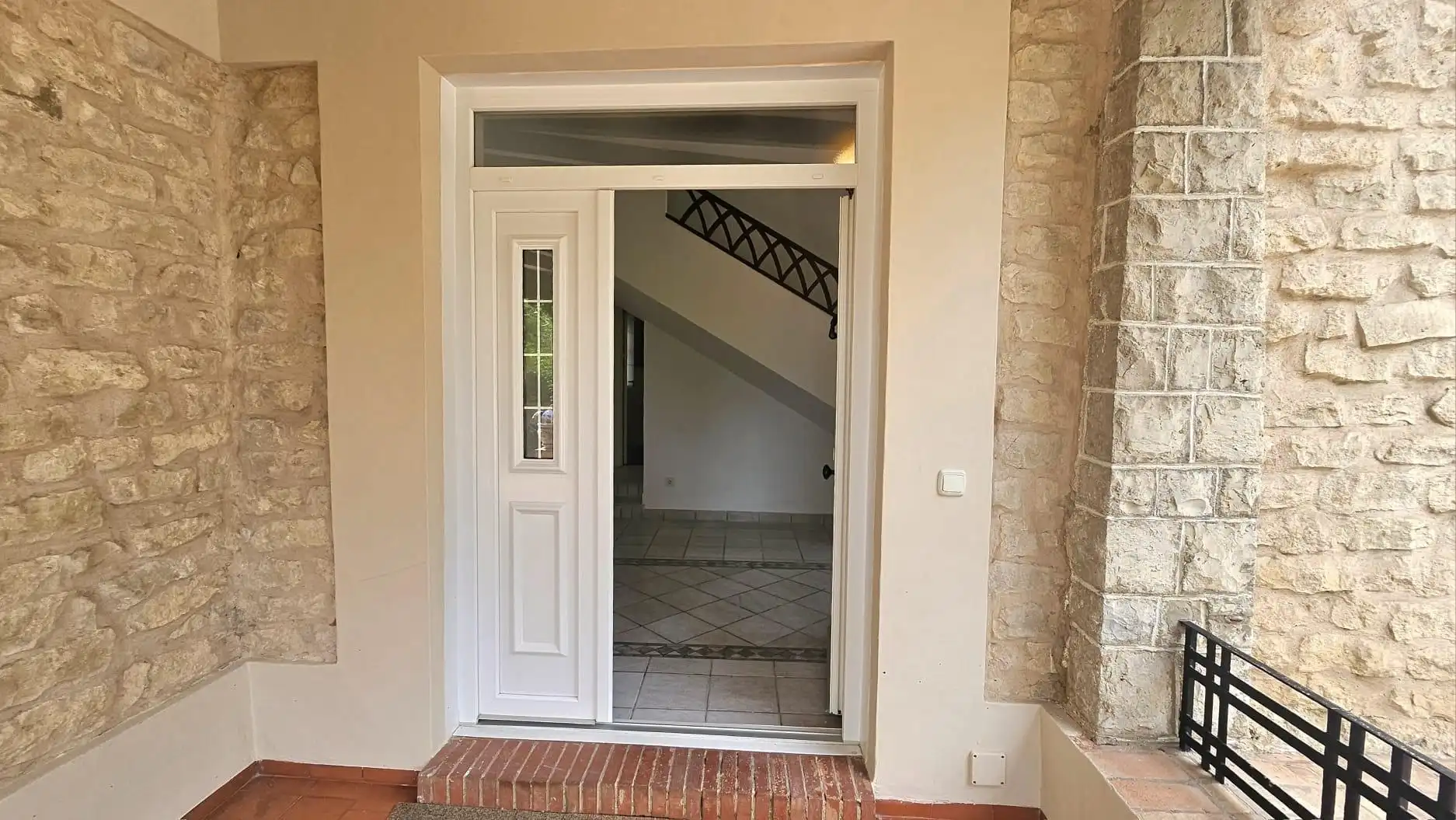 Villa con terrazza in vendita a Garbinet - Vistahermosa, imagen 9