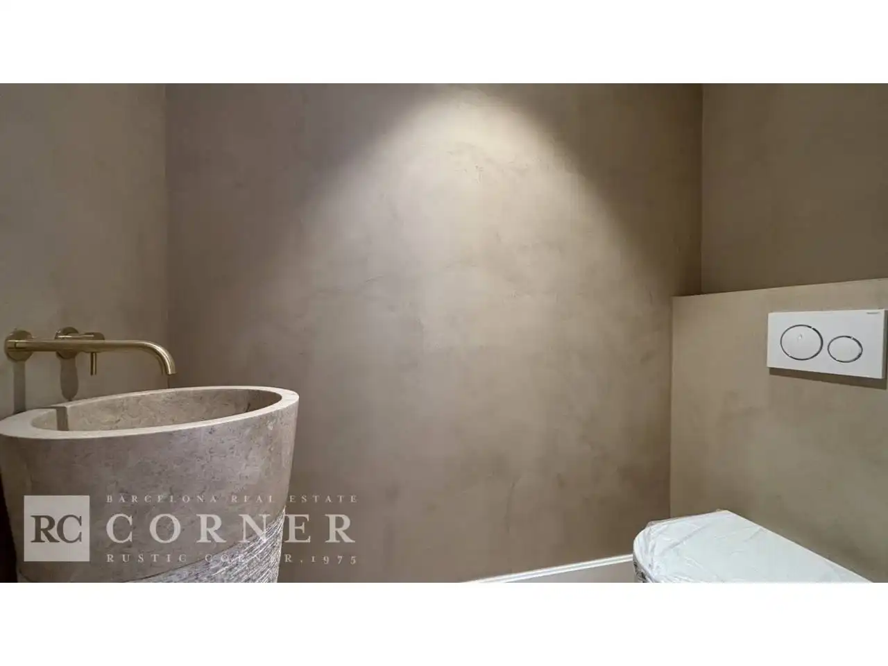 Bedroom of Flat for sale in Barcelona  with Air Conditioner, Parquet flooring and Terrace