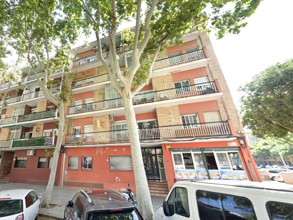 Vista exterior de Pis en venda en Badalona