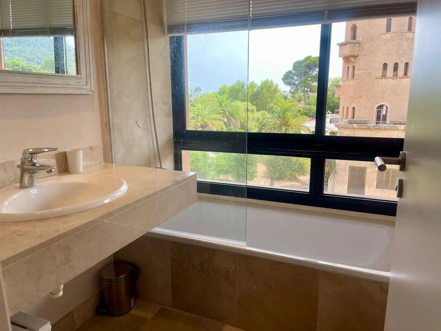 Baño de Piso de alquiler en Son Servera con Aire acondicionado, Terraza y Amueblado