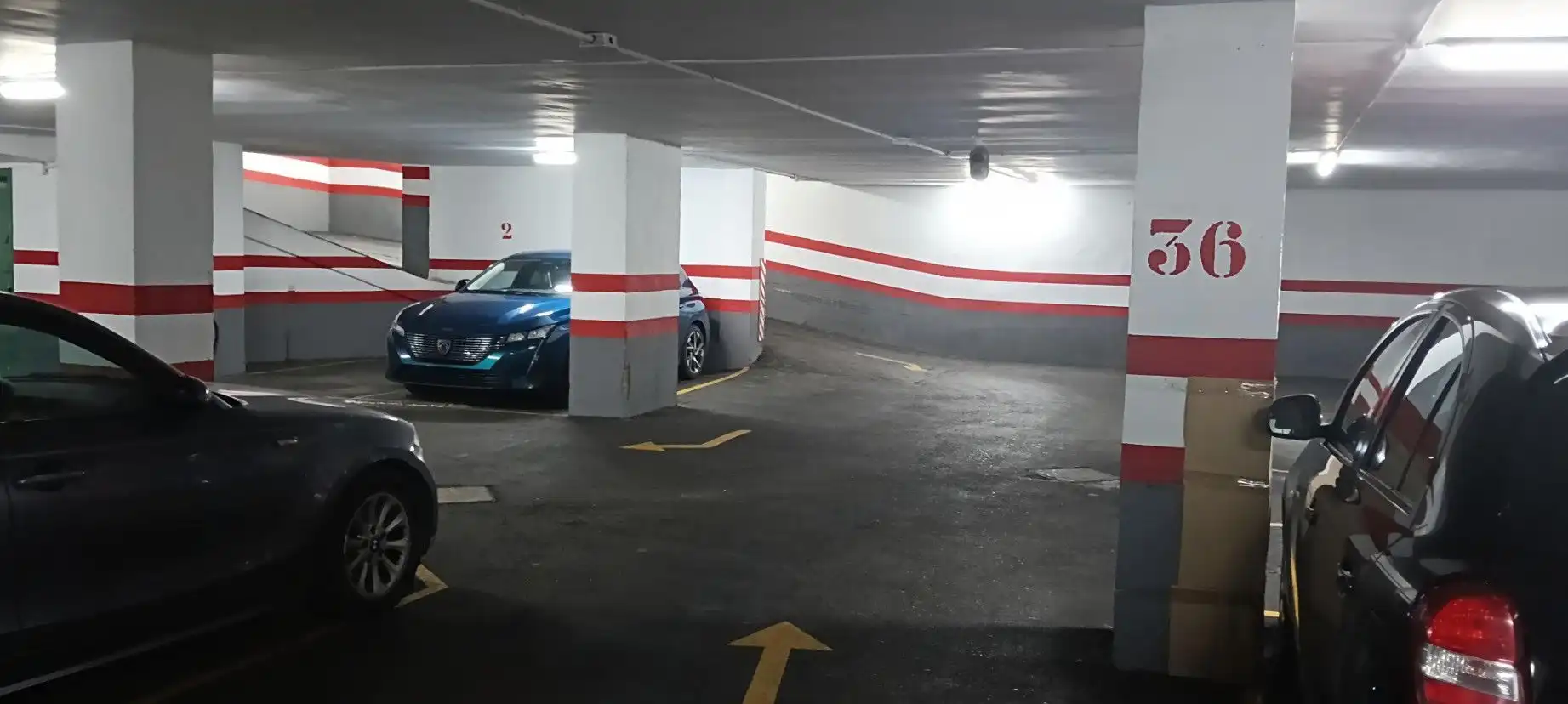 Parkplatz von Garage zum Verkauf in Zaragoza