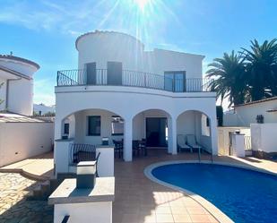 Exterior view of House or chalet for sale in Empuriabrava  with Air Conditioner, Terrace and Swimming Pool