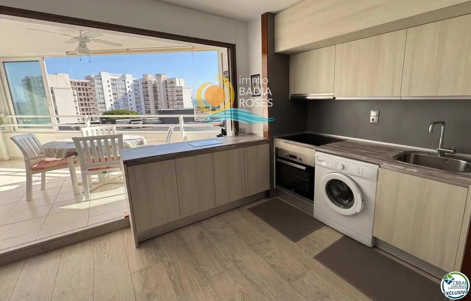 Cocina de Piso en venta en Roses con Calefacción, Parquet y Terraza
