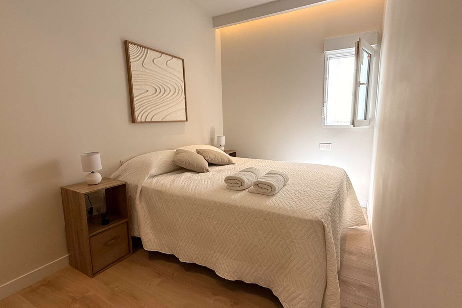 Habitación de Piso para compartir en  Madrid Capital con Aire acondicionado y Terraza
