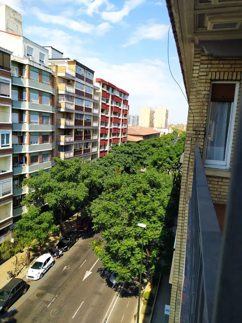 Vista exterior de Piso de alquiler en Zaragoza con Calefacción, Amueblado y Horno