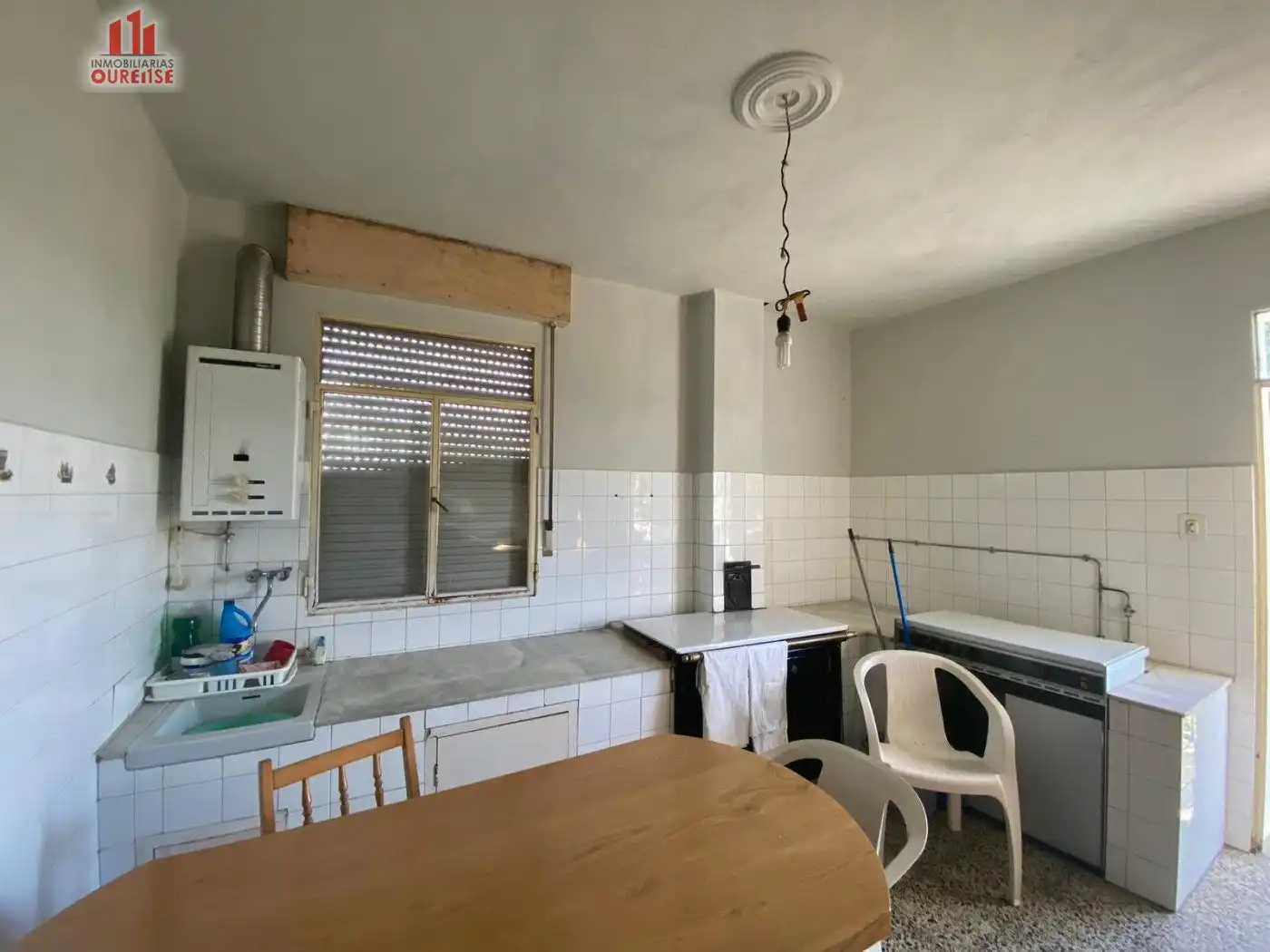 Cocina de Casa o chalet en venta en Toén con Jardín privado, Terraza y Amueblado