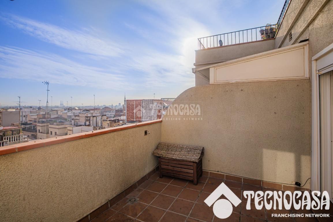 Ático en venta en Carrer de los Castillejos, El Baix Guinardó, Horta - Guinardó