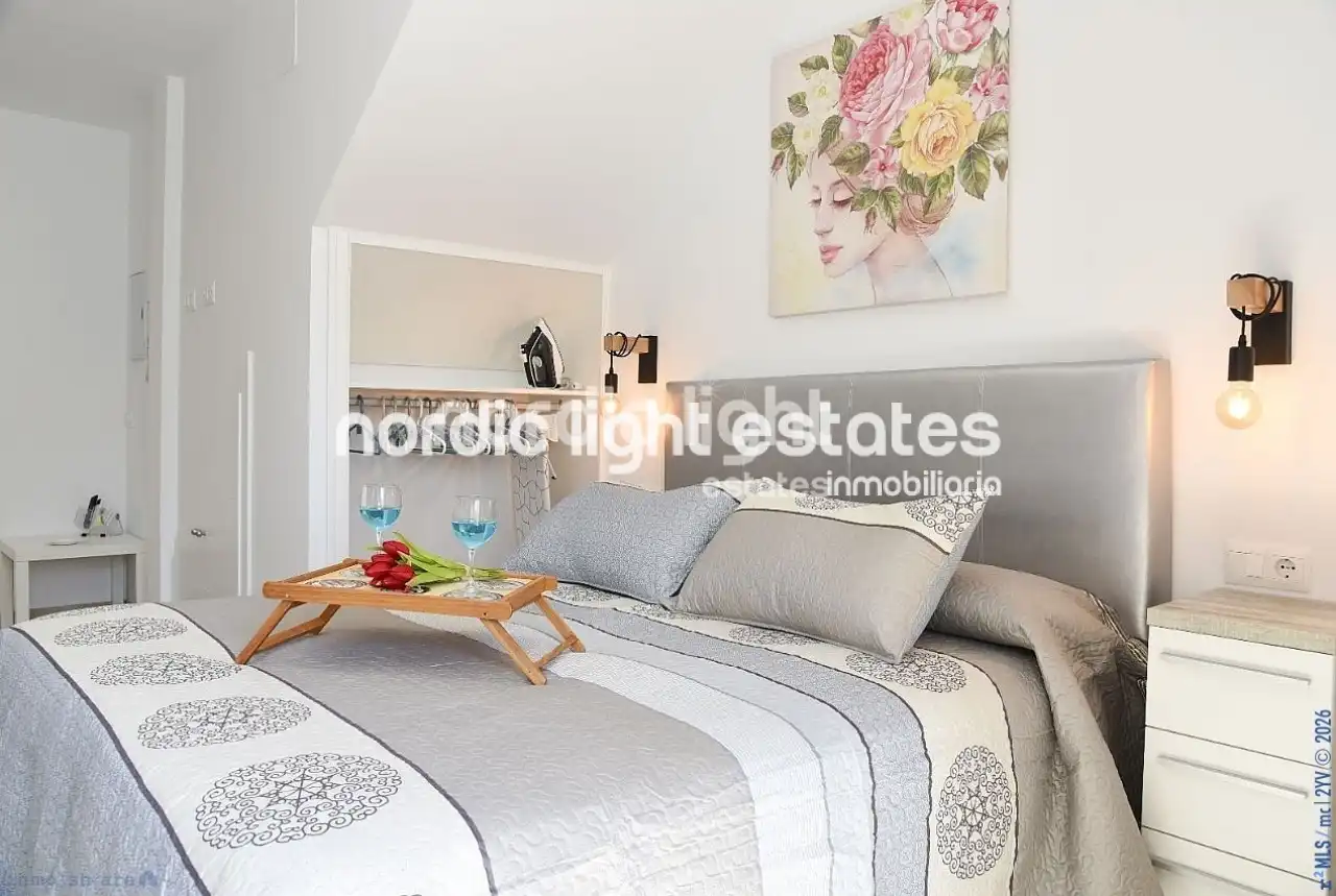 Casa en venta en Avda Pescia - Ctra de Frigiliana, imagen 2