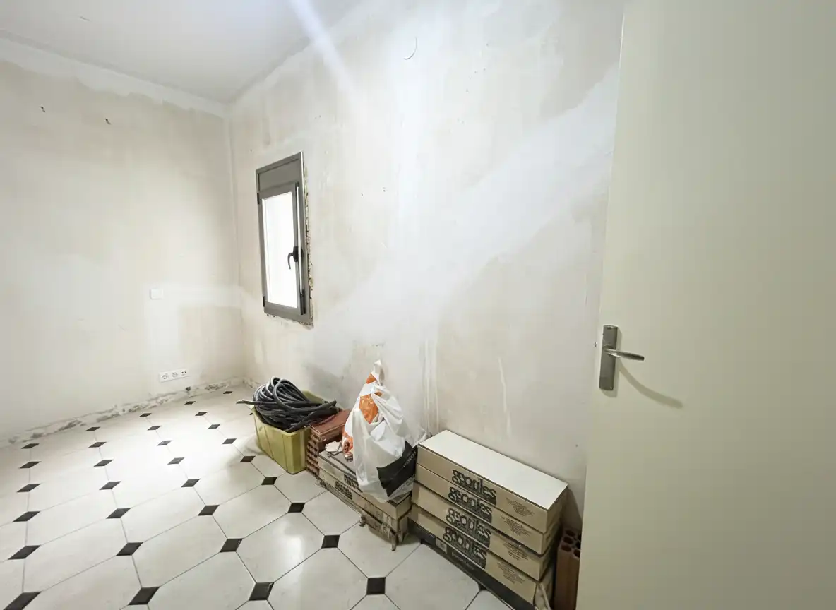 Habitación de Piso en venta en L'Hospitalet de Llobregat con Aire acondicionado