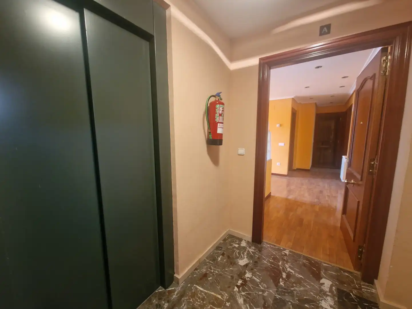 Piso con terraza en venta en Villamediana de Iregua - CL RIO GLERA, imagen 2