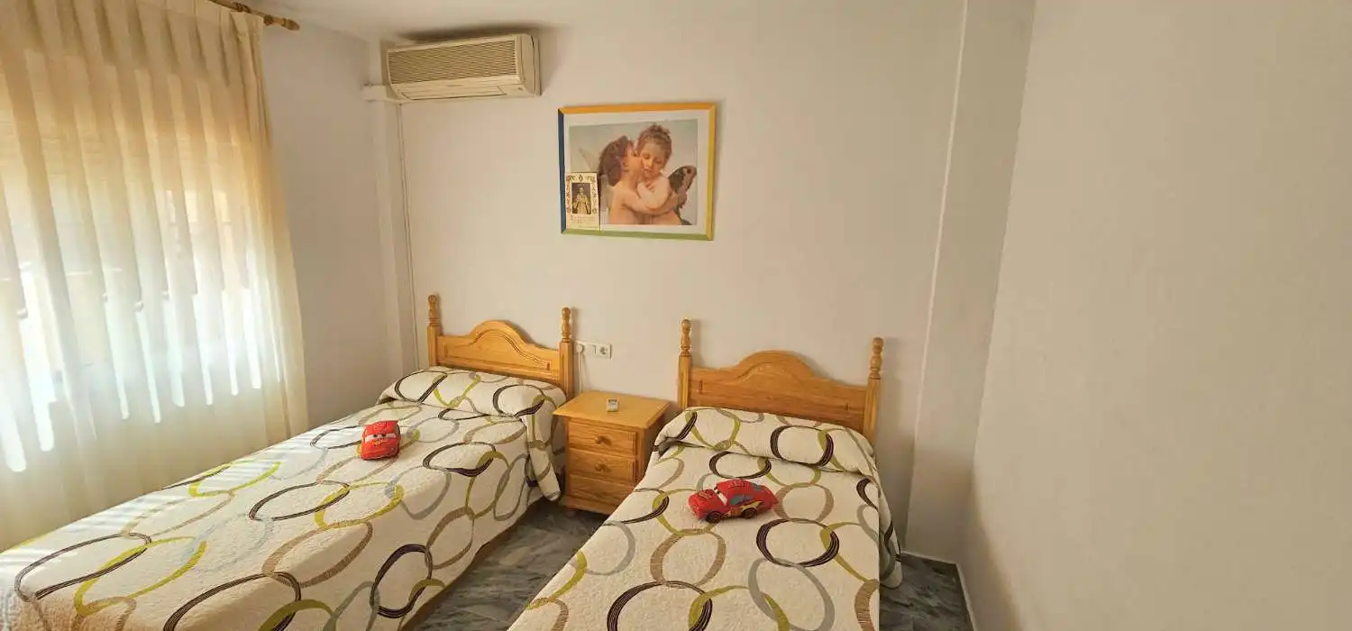 Dormitori de Casa o xalet en venda en Vélez-Málaga amb Aire condicionat, Calefacció i Terrassa