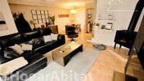 Living room of Single-family semi-detached for sale in  Valencia Capital  with Air Conditioner, Heating and Terrace