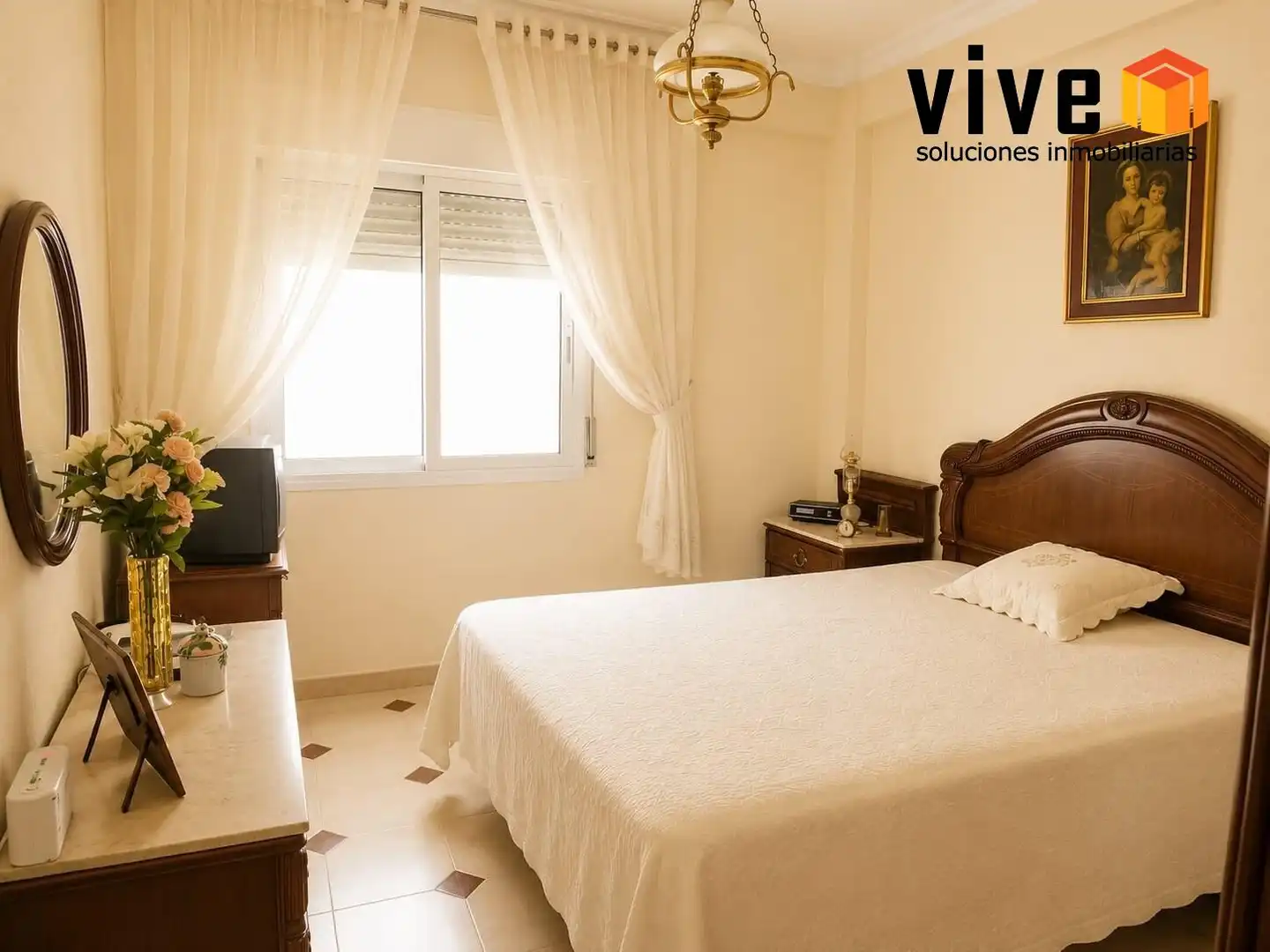 Bedroom of Flat for sale in Sevilla  with Air Conditioner, Terrace and Furnished