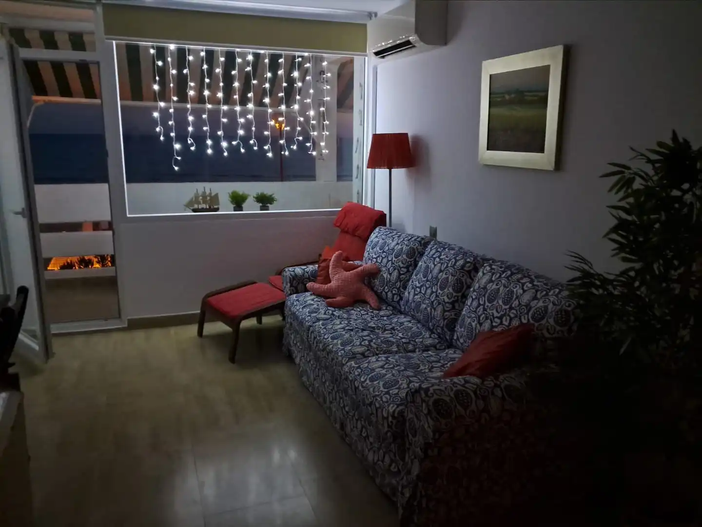 Sala de estar de Apartamento de alquiler en Almonte con Aire acondicionado, Terraza y Amueblado