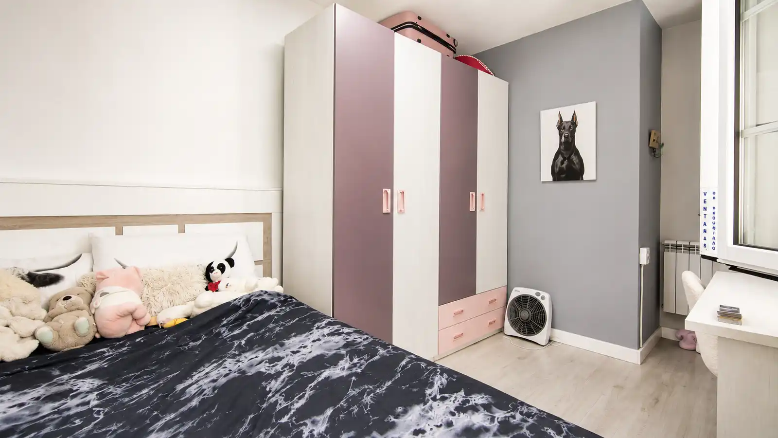 Schlafzimmer von Haus oder Chalet zum Verkauf in Santa Pola mit Klimaanlage, Heizung und Gemeinschaftspool
