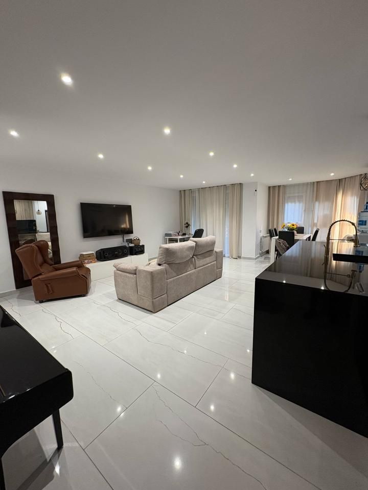 Sala de estar de Piso en venta en Manresa con Aire acondicionado y Amueblado