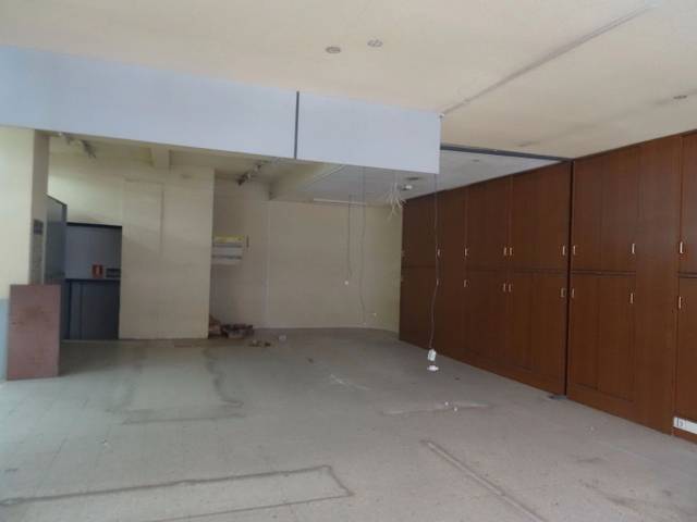 Local comercial en Venta en Calle de Van Dyck en Salesas