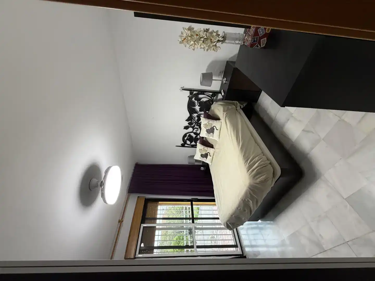 Habitación de Casa o chalet para compartir en Málaga con Aire acondicionado, Jardín privado y Piscina