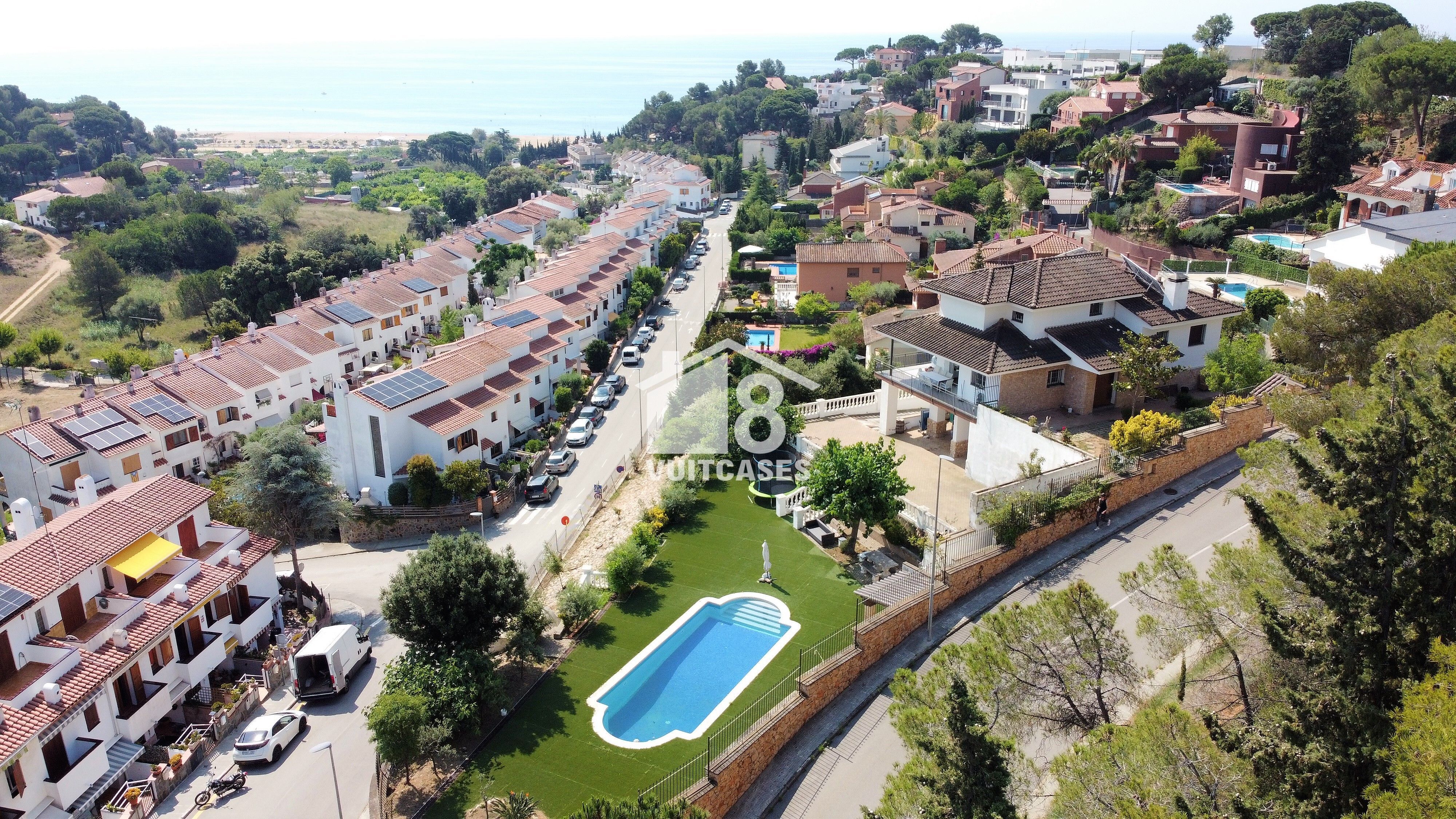 Vista exterior de Casa o xalet en venda en Arenys de Mar amb Calefacció, Jardí privat i Terrassa