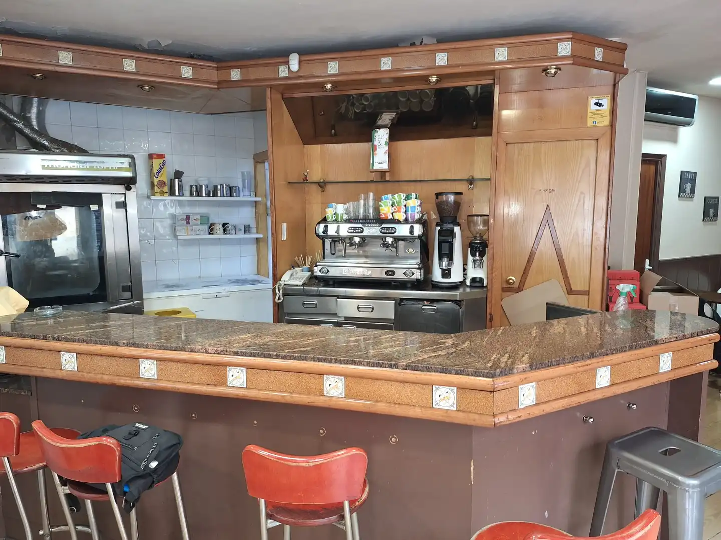 Business premises for transfer in Sants - Montjuïc, imagen 15