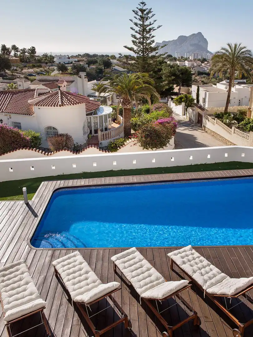 Swimming pool of Houses for sale in Calpe / Calp  with Air Conditioner, Heating and Private garden