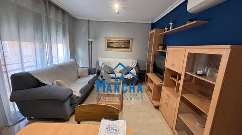 Foto 2 de Piso en venta en Calle Hermanos Quintero, Carretas - Pajarita,  Albacete Capital