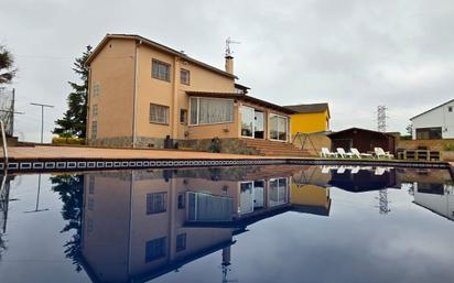 Piscina de Casa o xalet en venda en Santa Maria de Palautordera amb Aire condicionat i Terrassa