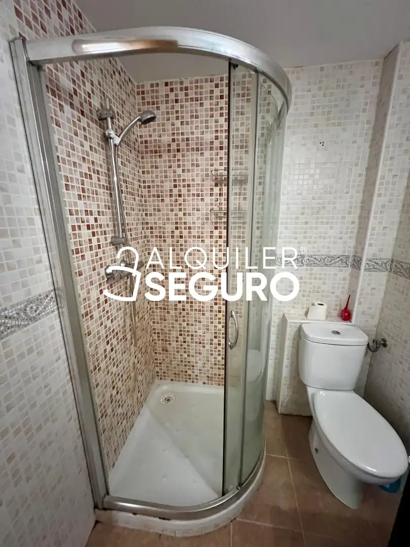 Bathroom of Flat for rent in Alcobendas  with Air Conditioner, Heating and Storage room