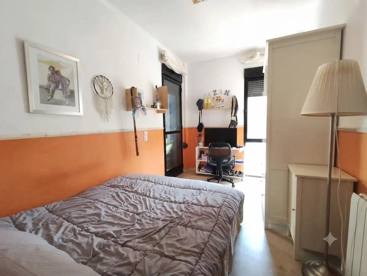 Dormitori de Casa adosada en venda en Torrent amb Aire condicionat, Jardí privat i Terrassa