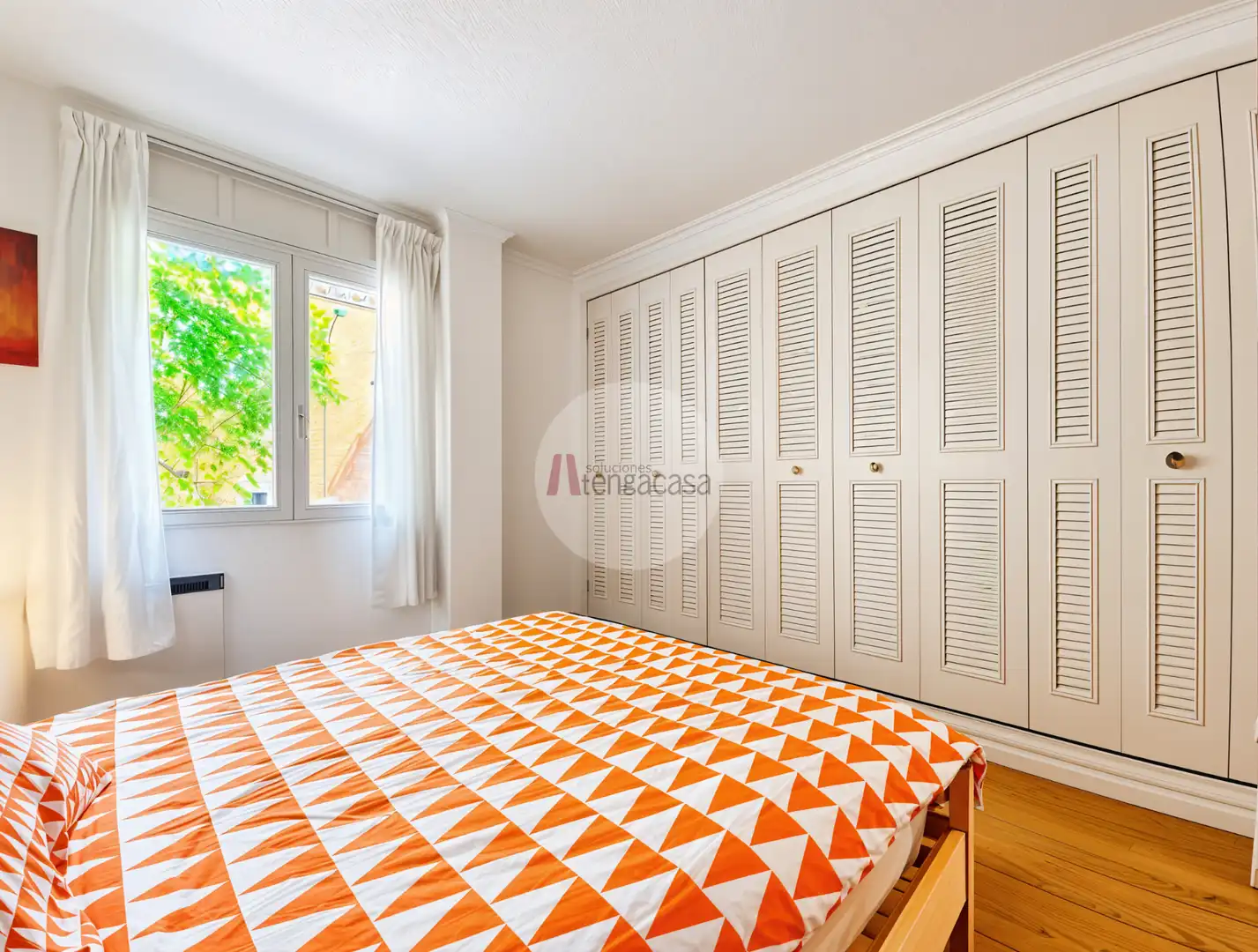 Habitación de Piso en venta en Madrid con Calefacción, Parquet y Terraza