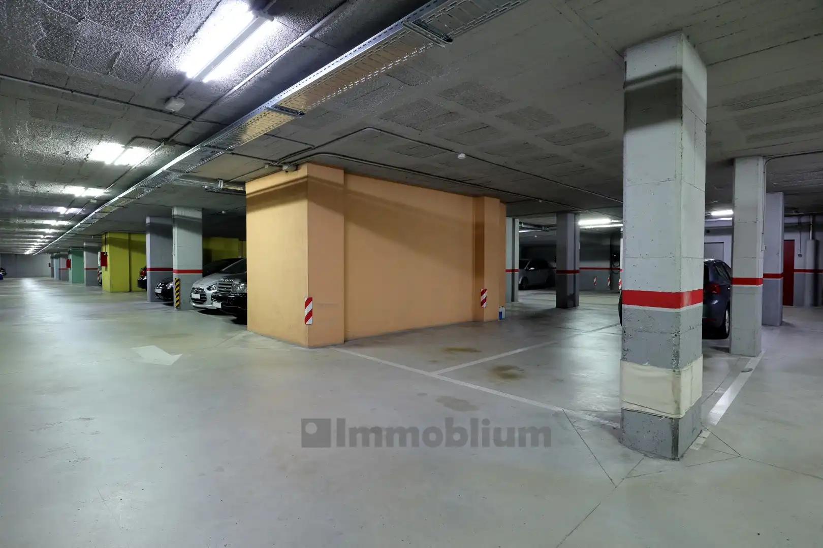 Parkplatz von Garage zum Verkauf in Mataró