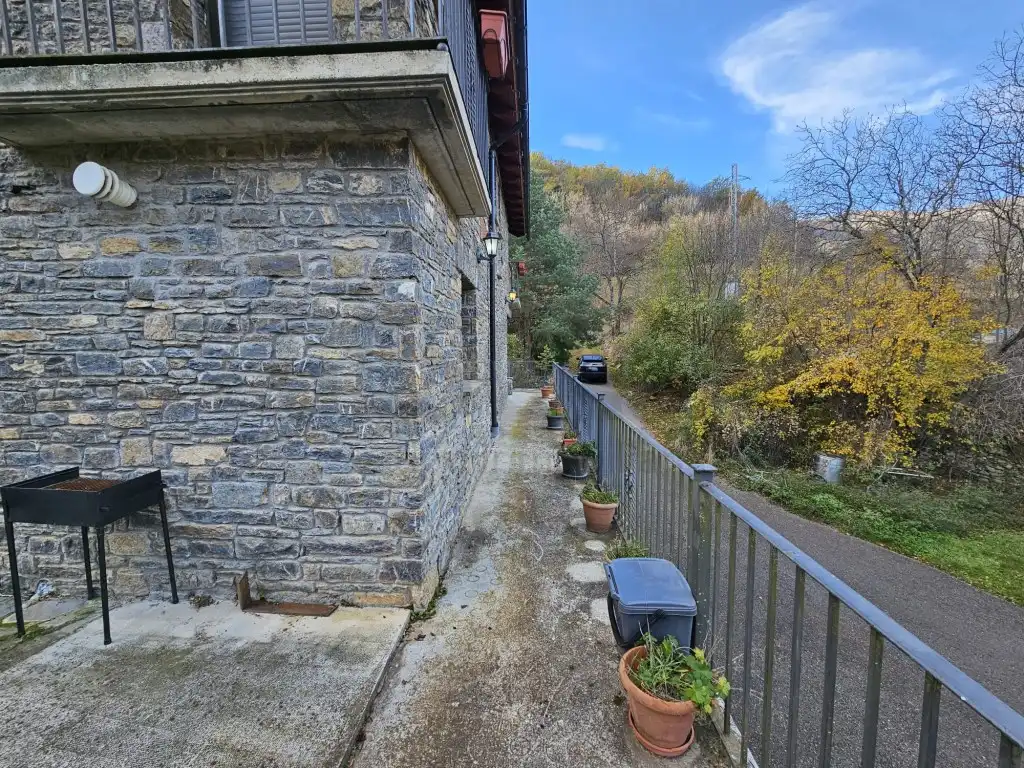 Casa o chalet en venta en Calle Nucleo De Altron, Sort