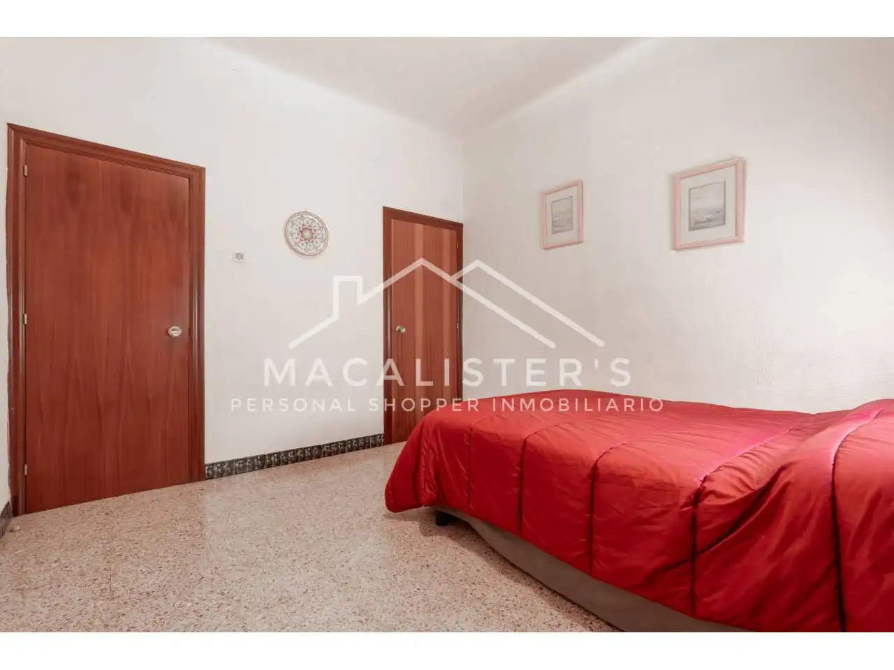 Bedroom of Flat for sale in Barcelona  with Air Conditioner and Balcony