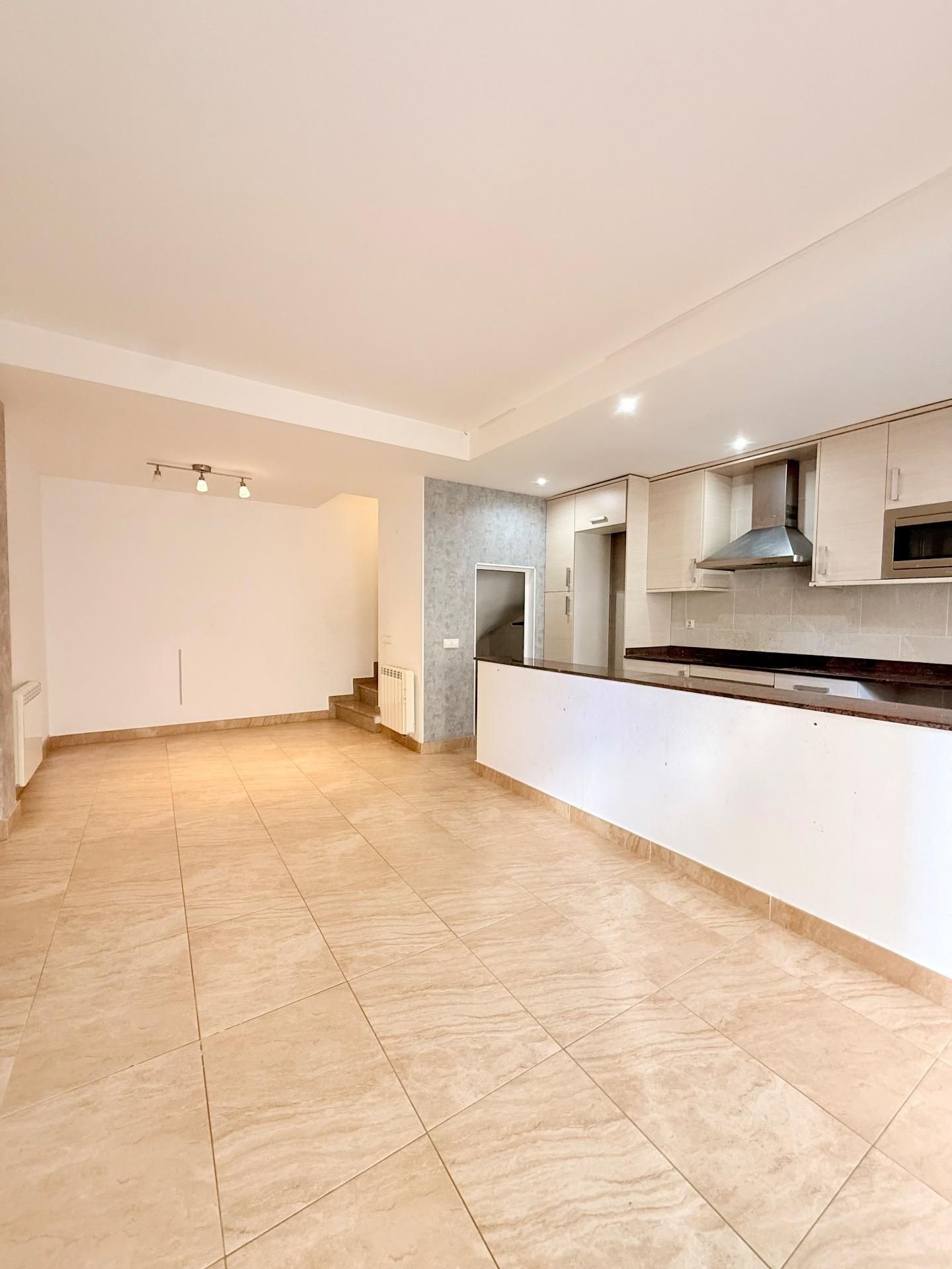 Kitchen of Single-family semi-detached for sale in Cunit  with Heating, Terrace and Balcony
